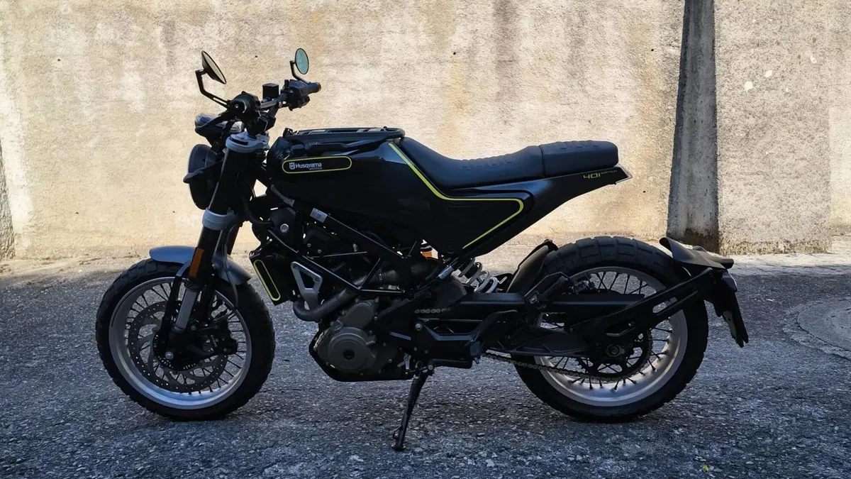 Husqvarna Svartpilen 401 (2020) (2)