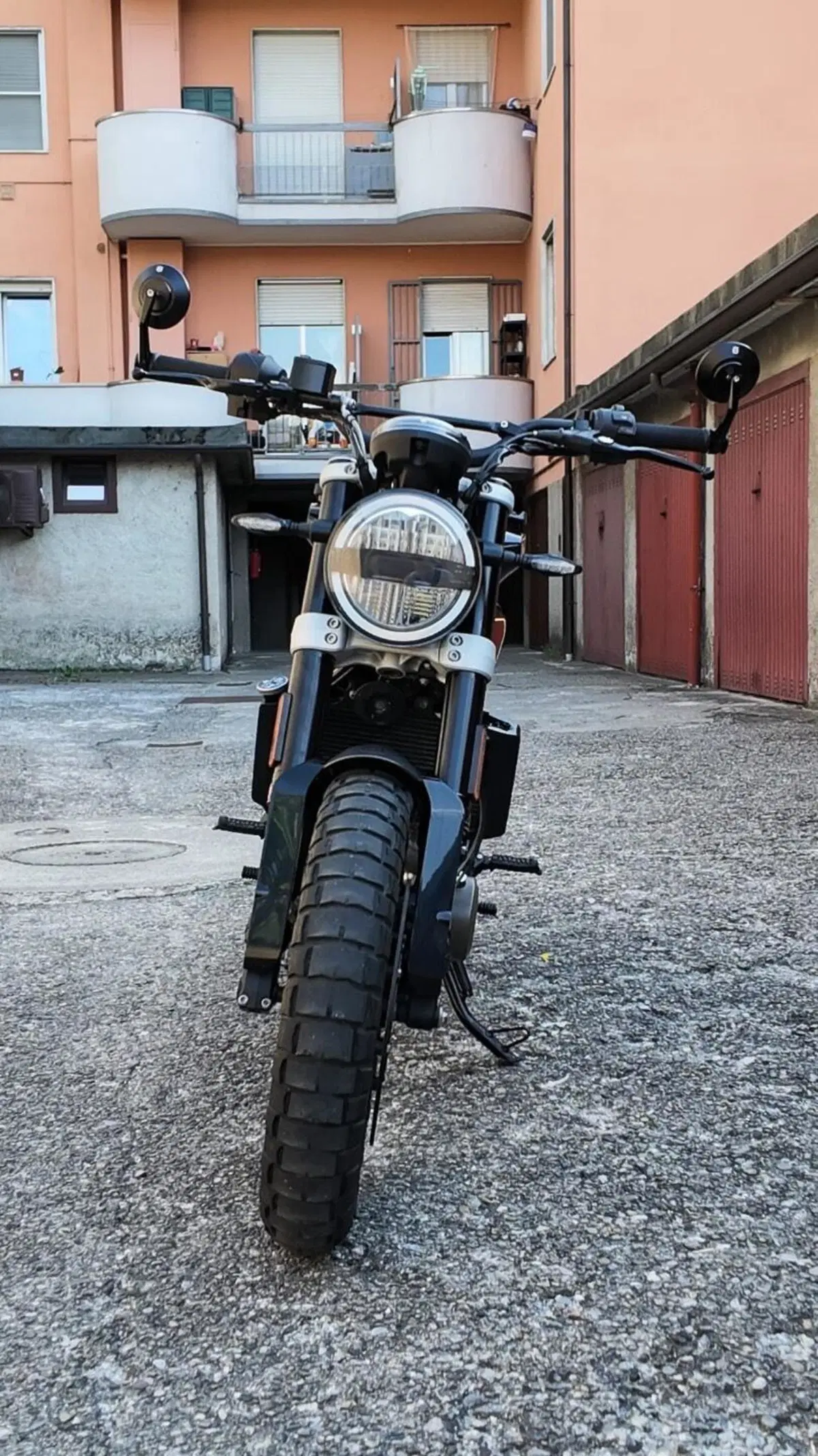 Husqvarna Svartpilen 401 (2020) (6)