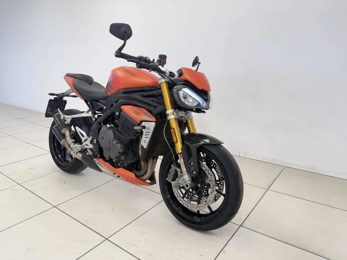 Triumph Speed Triple 1200 RS (2021 - 24) (4)