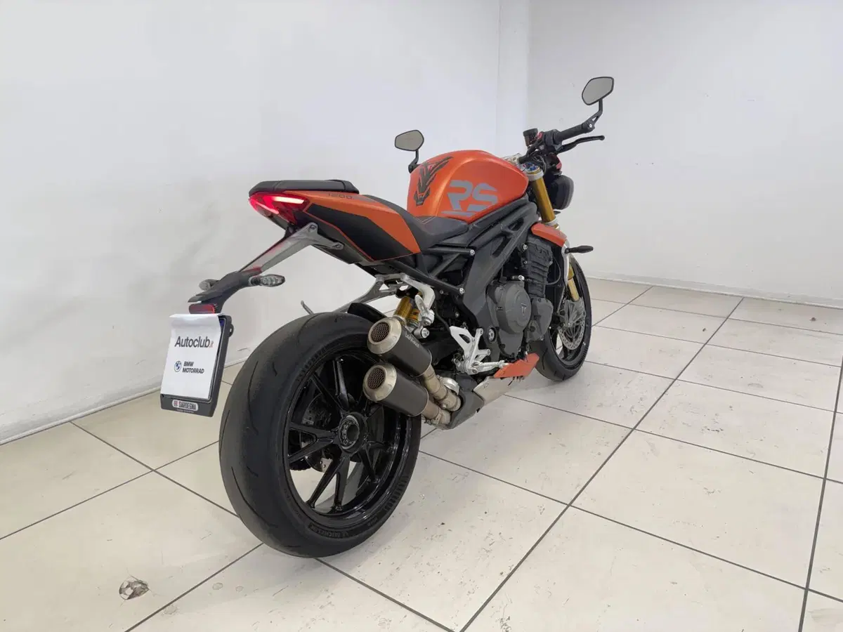 Triumph Speed Triple 1200 RS (2021 - 24) (6)