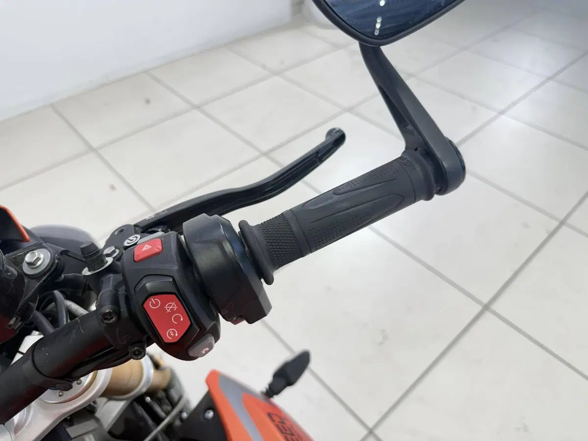 Triumph Speed Triple 1200 RS (2021 - 24) (11)