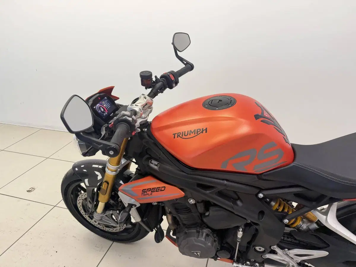 Triumph Speed Triple 1200 RS (2021 - 24) (18)