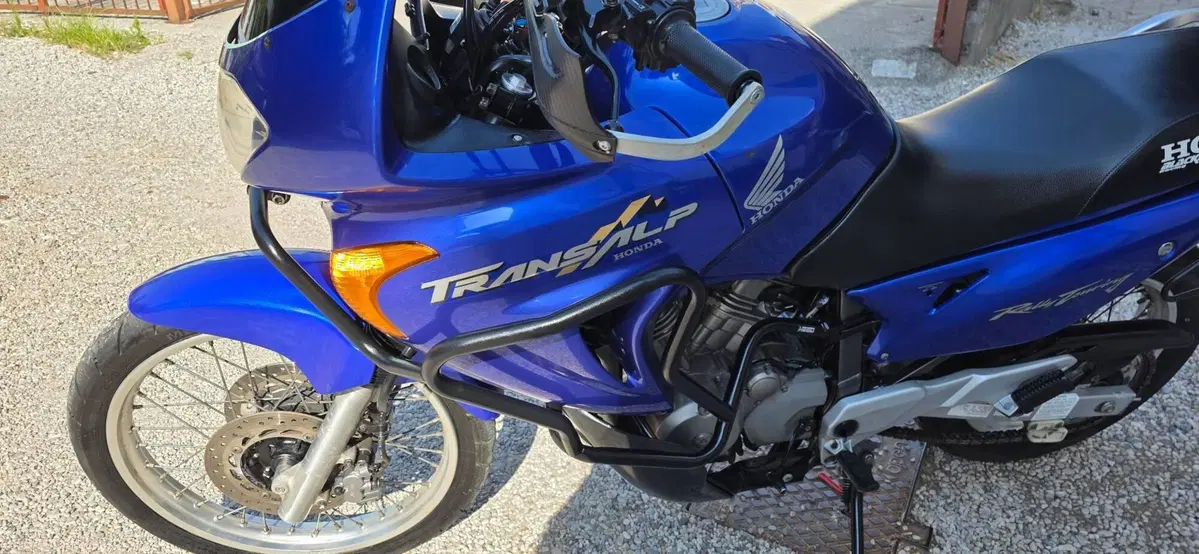 Honda Transalp XL 650V (2000 - 04) (2)
