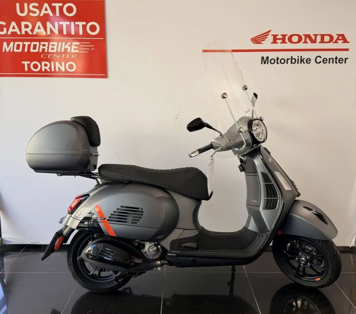 Vespa GTS 300 (2023 - 24)