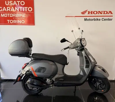 Vespa GTS 300 (2023 - 24) usata