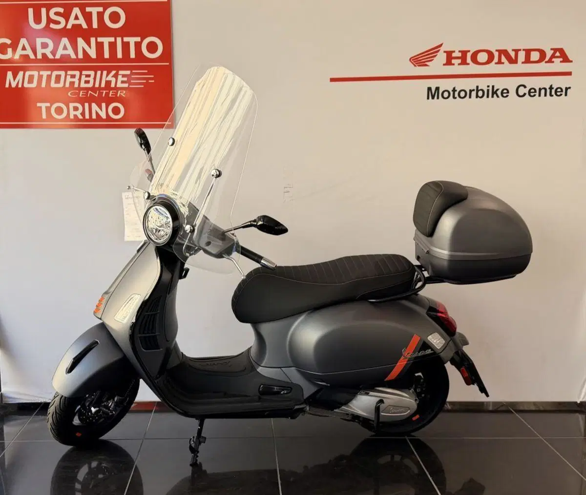 Vespa GTS 300 (2023 - 24) (2)
