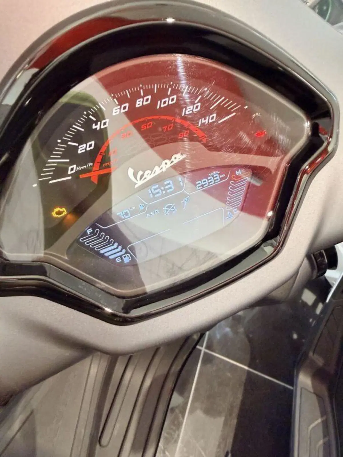 Vespa GTS 300 (2023 - 24) (3)
