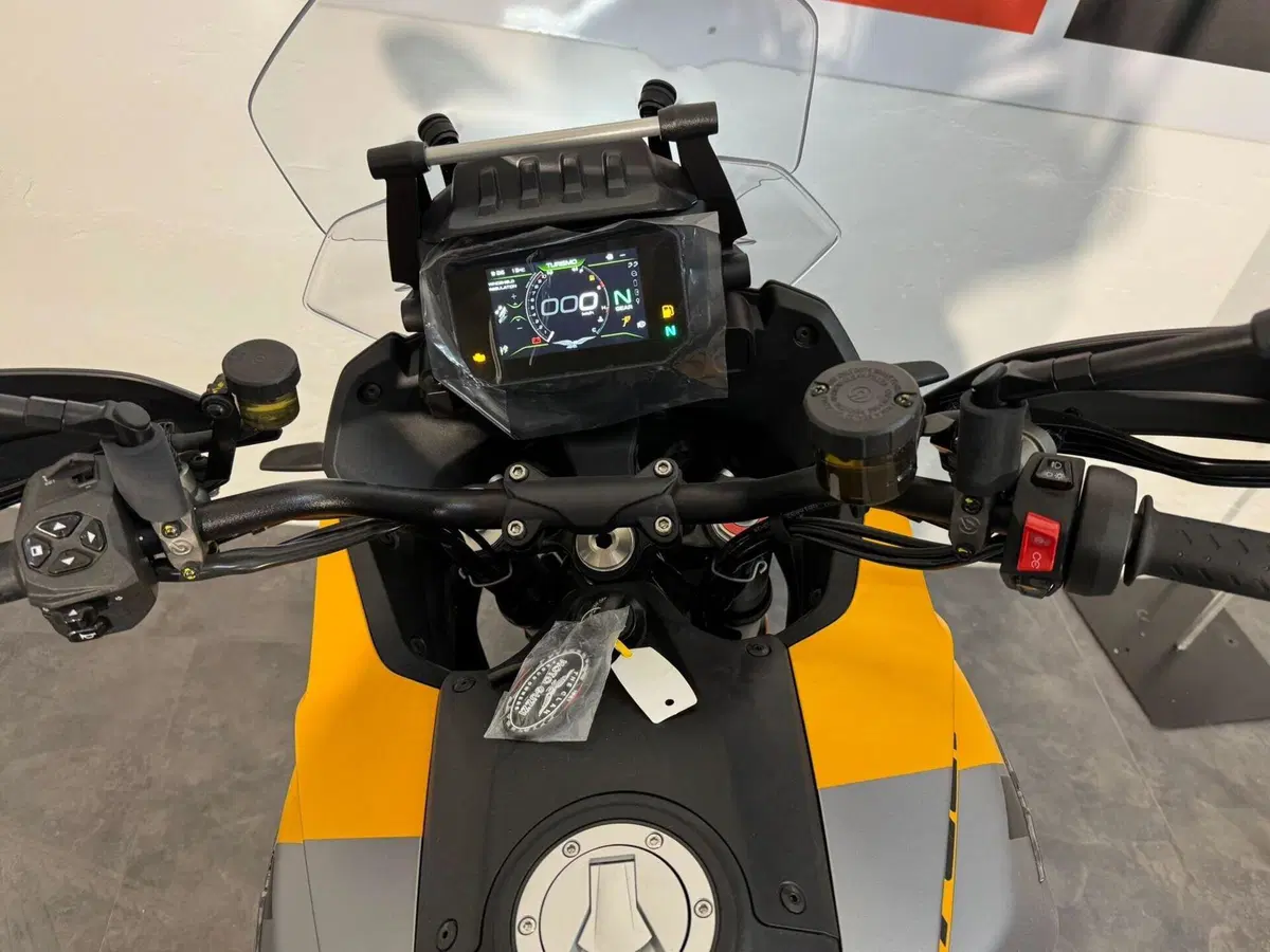 Moto Guzzi Stelvio PFF (2024 - 26) (7)