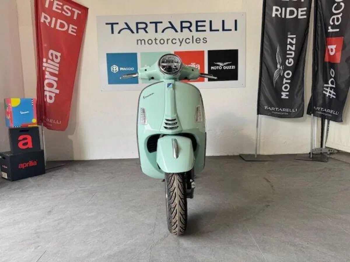 Vespa GTS 310 (2025 - 26) (3)