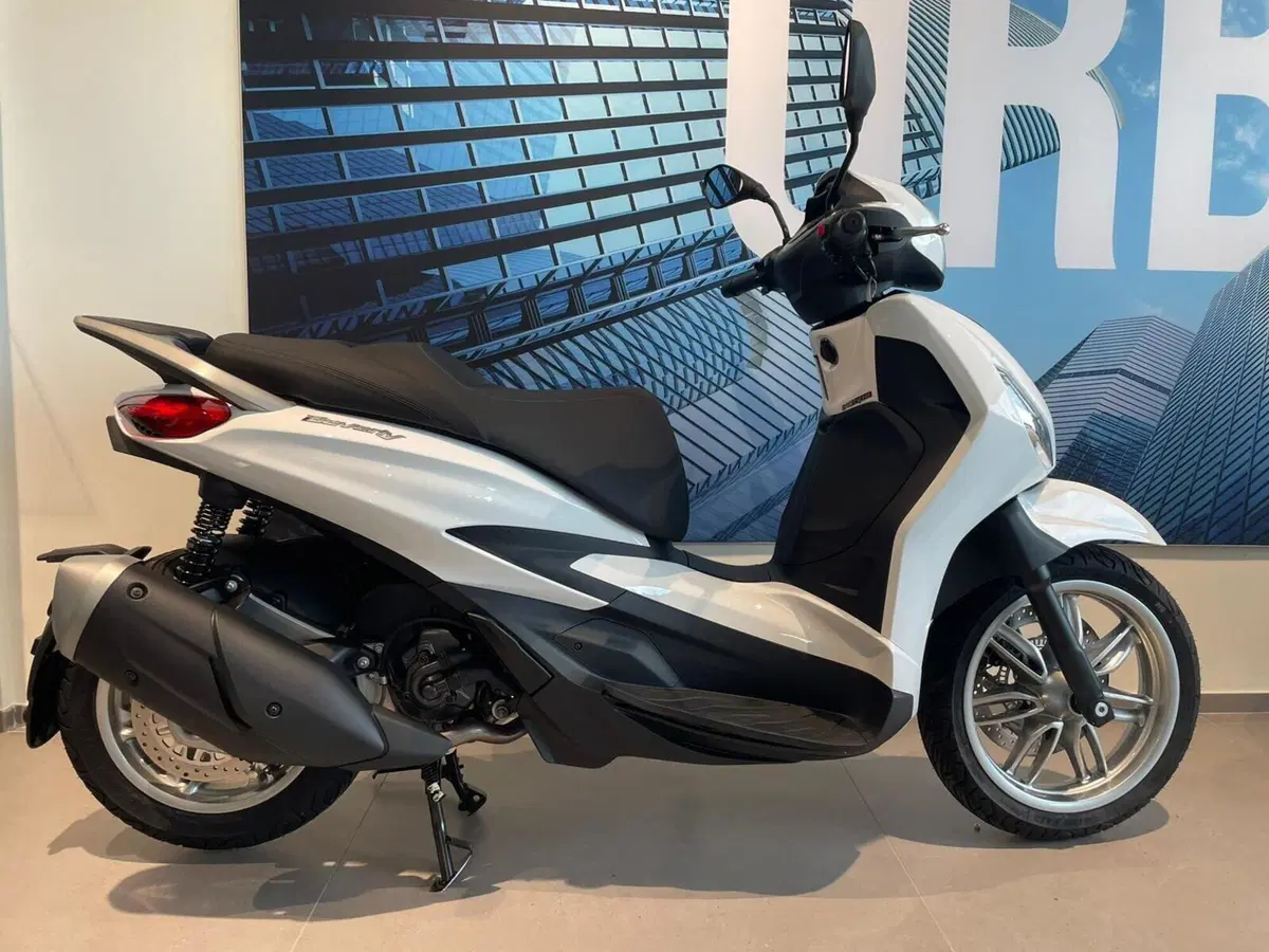 Piaggio Beverly 310 (2025 - 26)