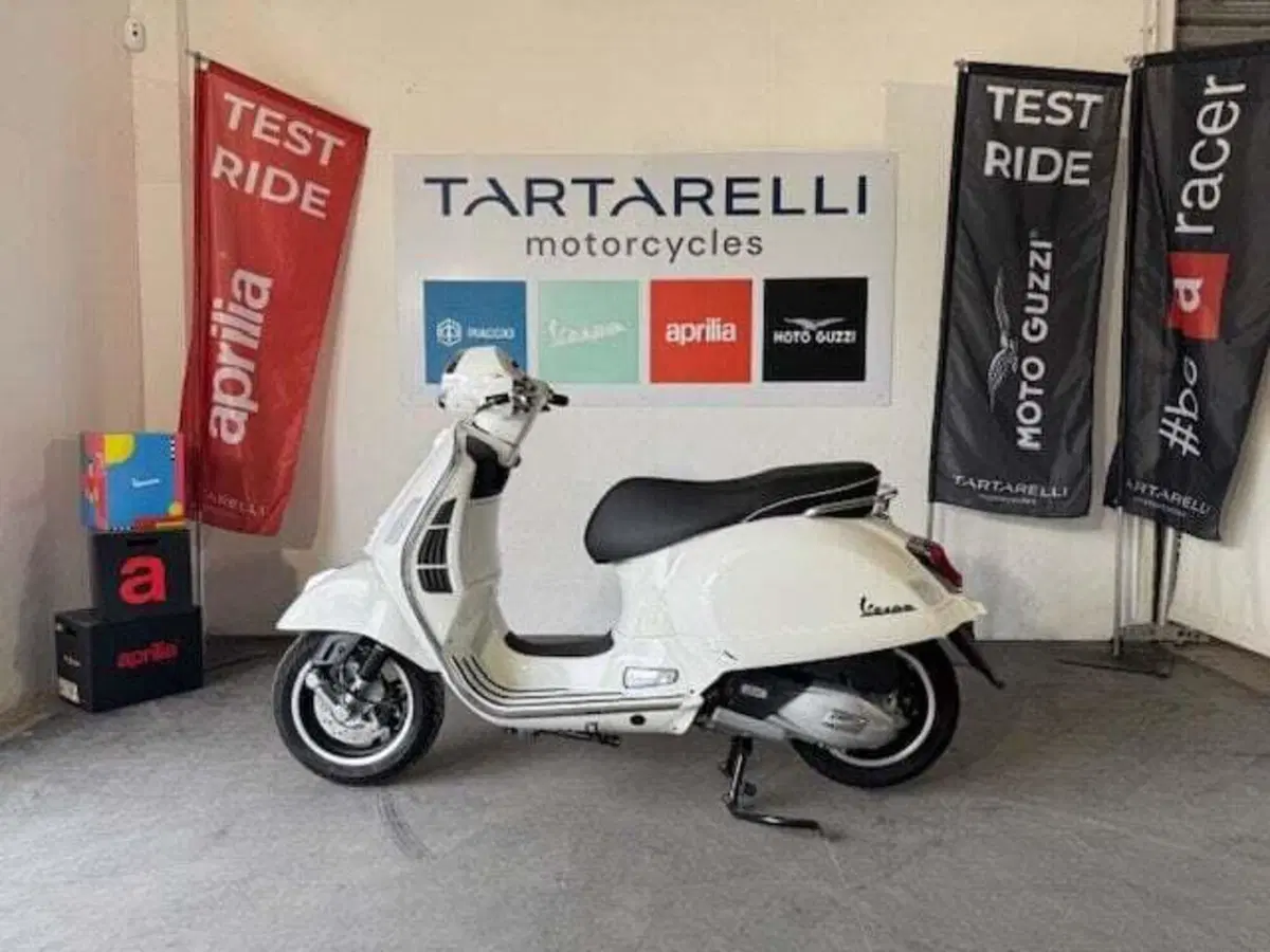 Vespa GTS 125 (2025 - 26) (2)