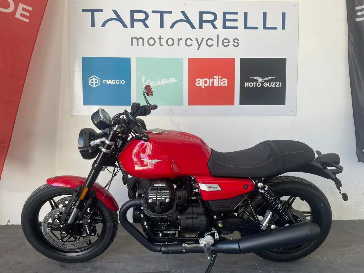 Moto Guzzi V7 Sport (2025 - 26) (2)