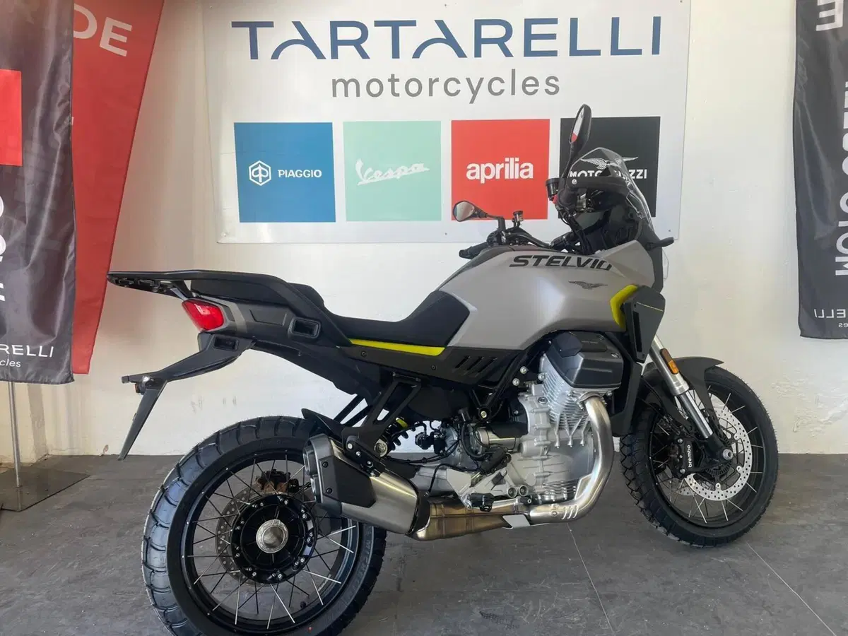 Moto Guzzi Stelvio (2024 - 26) (3)