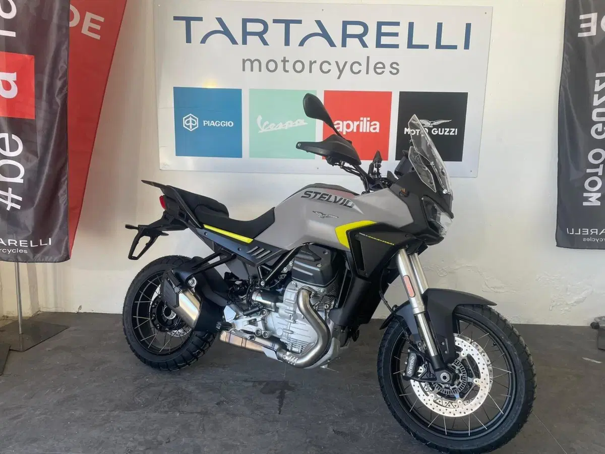 Moto Guzzi Stelvio (2024 - 26) (4)