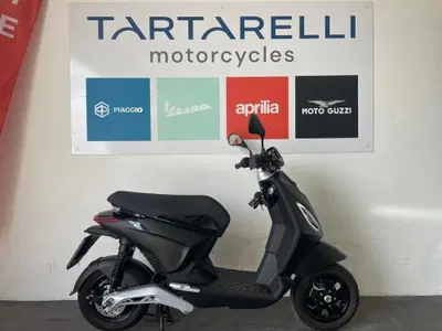 Piaggio 1 Active (2022 - 26) usata
