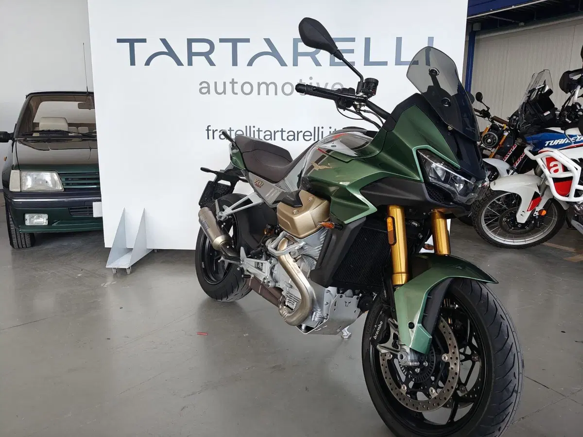 Moto Guzzi V100 Mandello S (2025 - 26) (10)