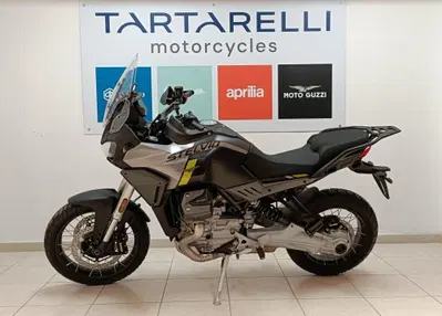 Moto Guzzi Stelvio (2024 - 26) usata