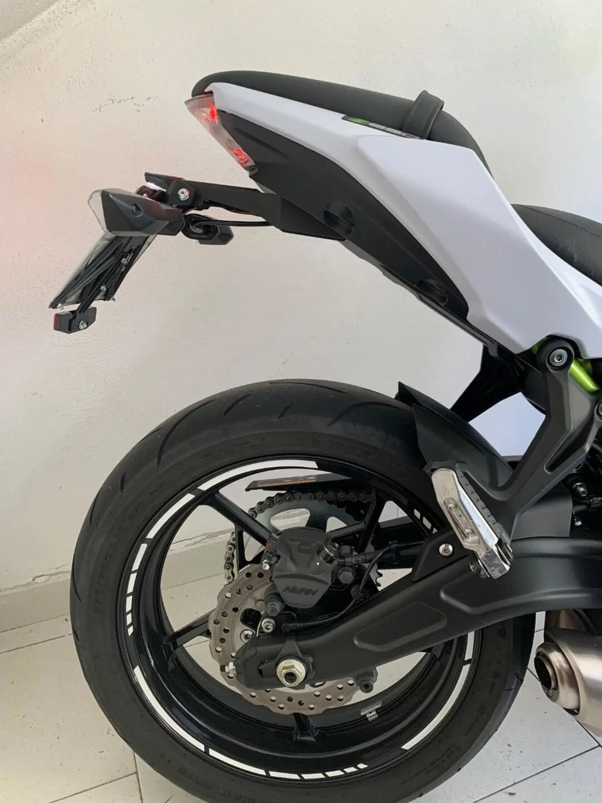 Kawasaki Z 650 (2017 - 19) (4)