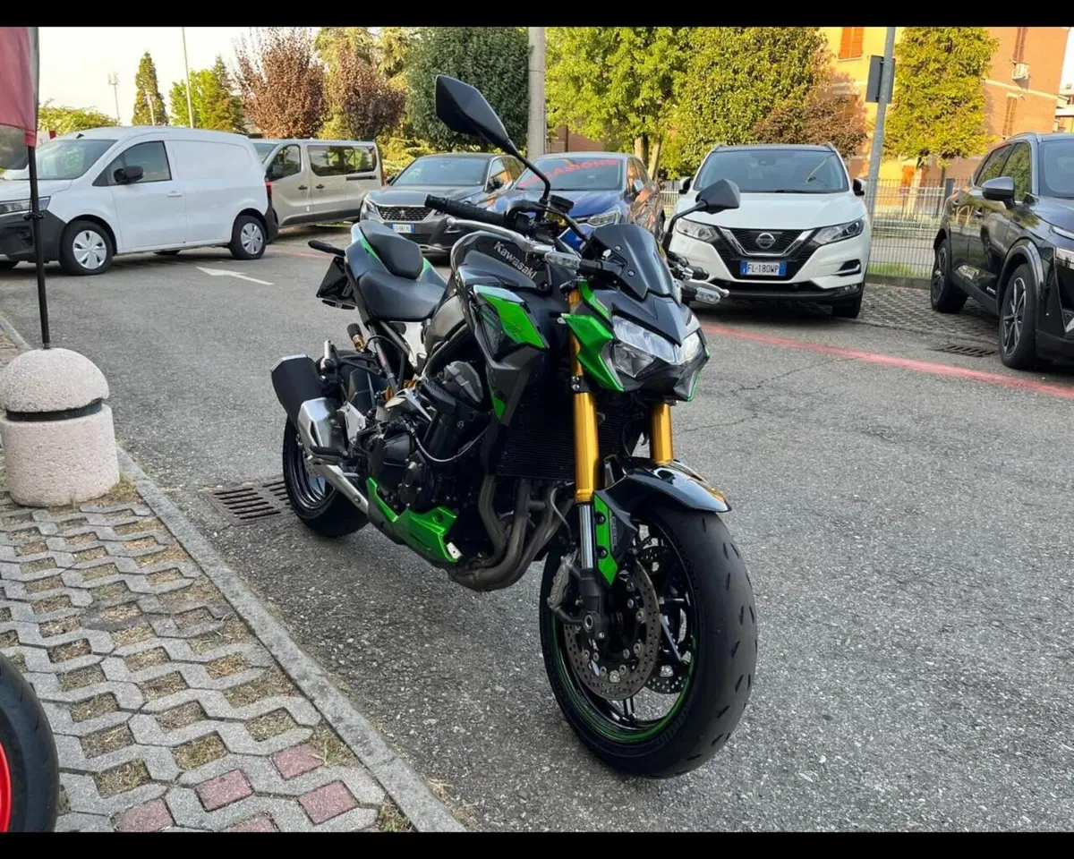 Kawasaki Z 900 SE (2022 - 24) (3)