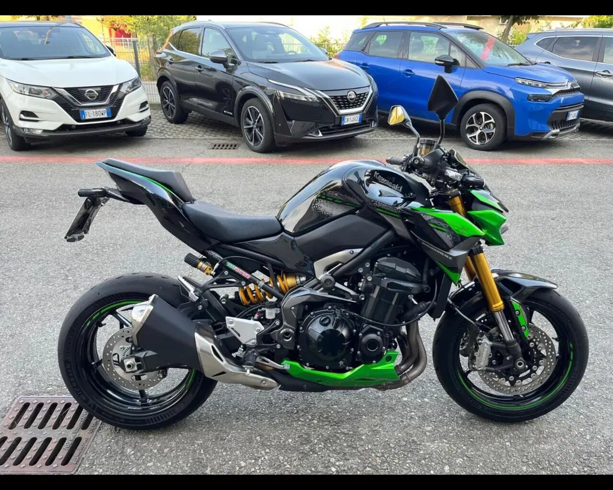 Kawasaki Z 900 SE (2022 - 24) (4)
