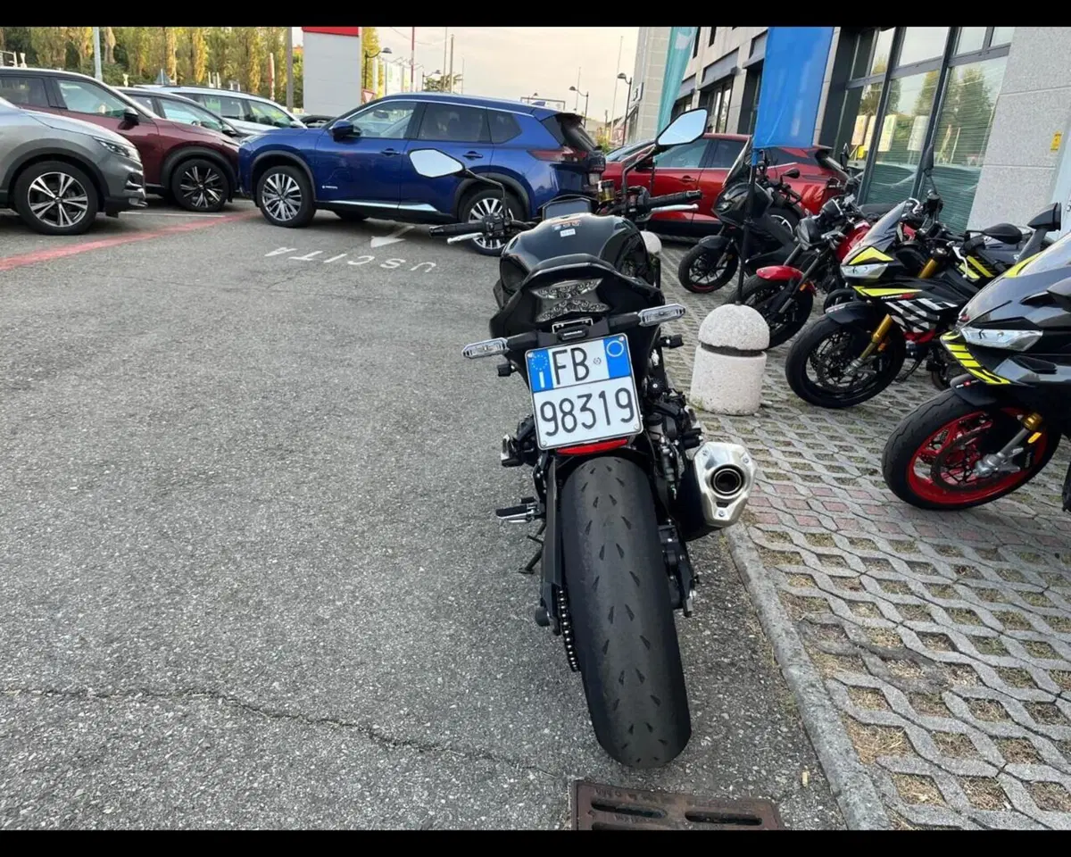 Kawasaki Z 900 SE (2022 - 24) (6)