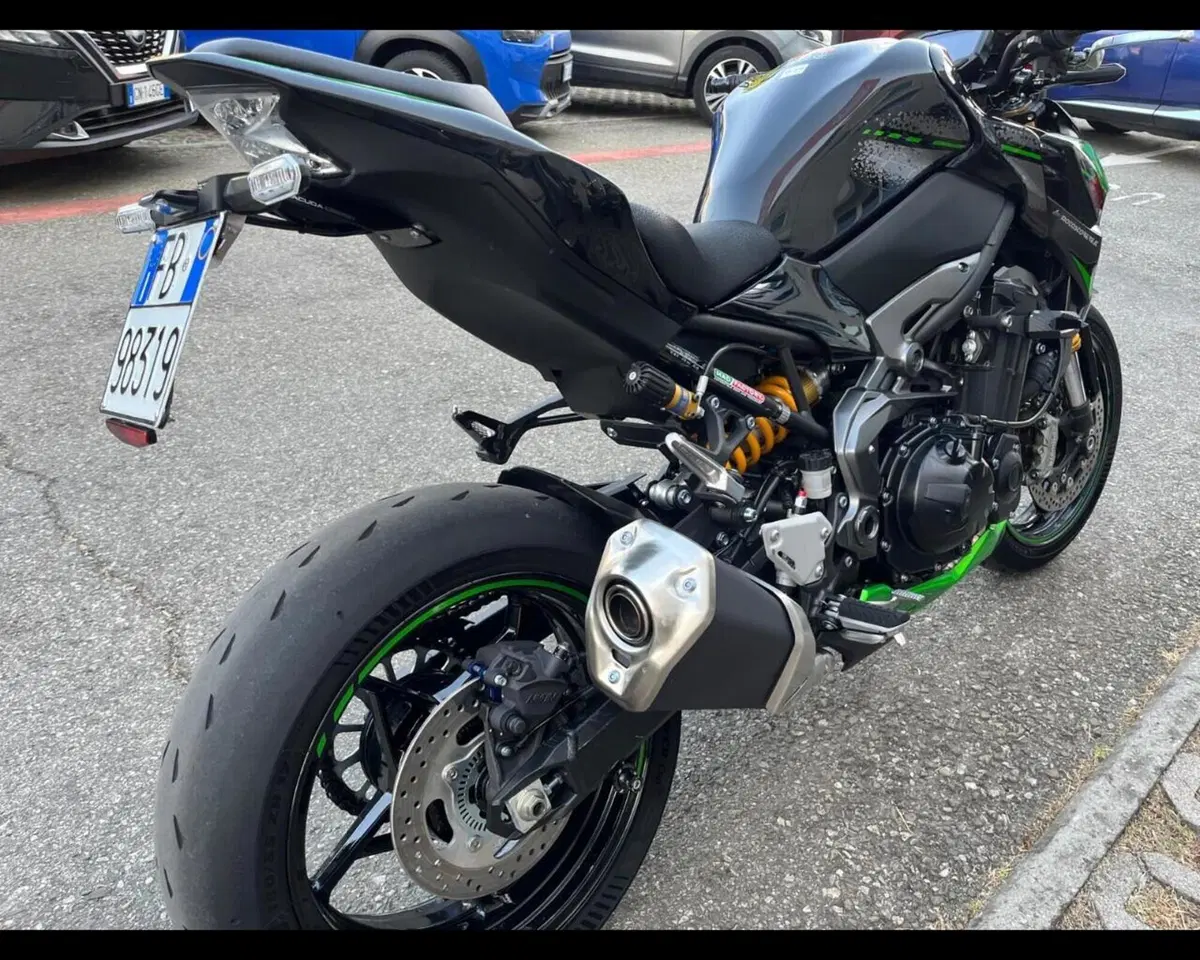 Kawasaki Z 900 SE (2022 - 24) (11)
