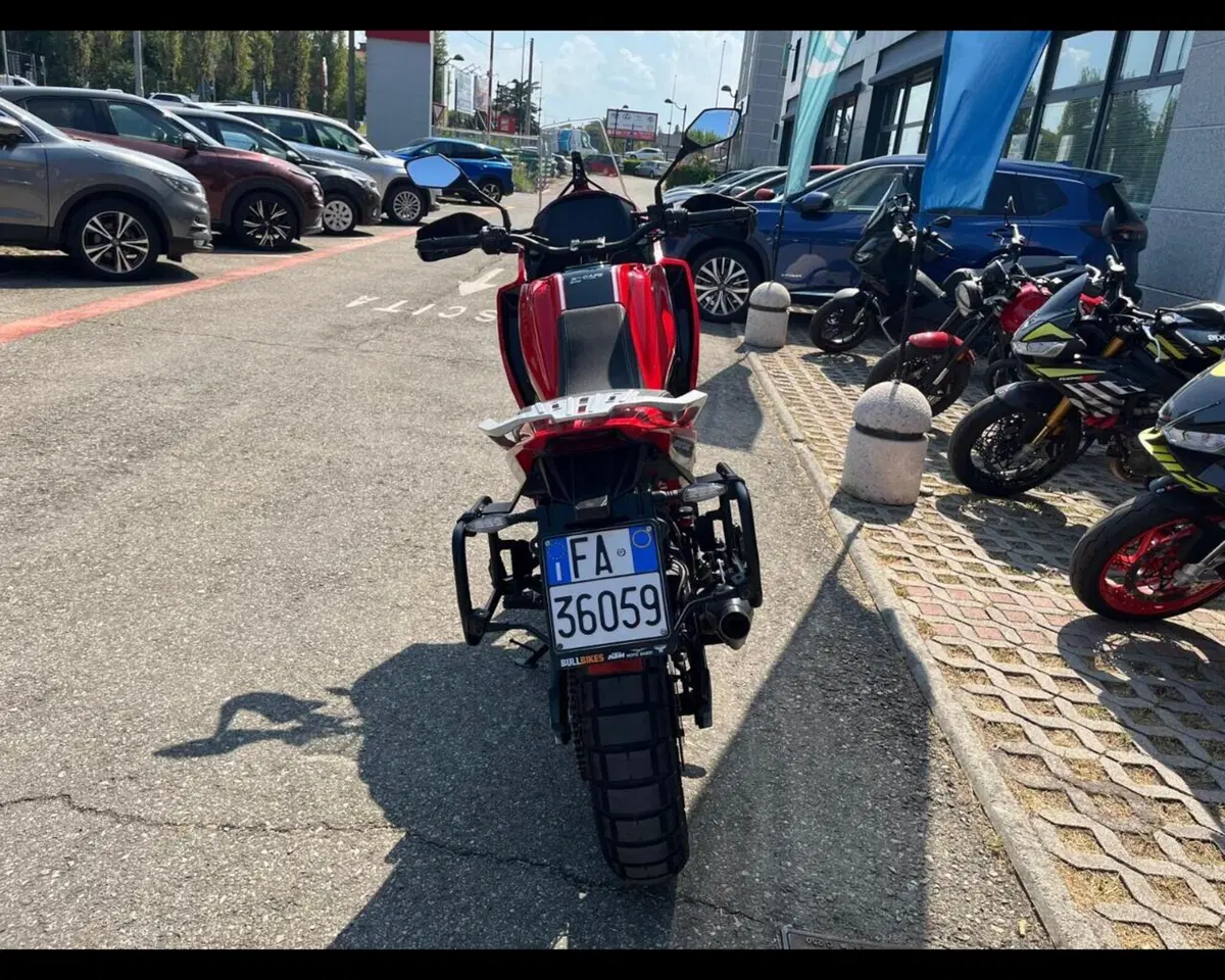 Moto Morini X-Cape 650 (2021 - 26) (6)