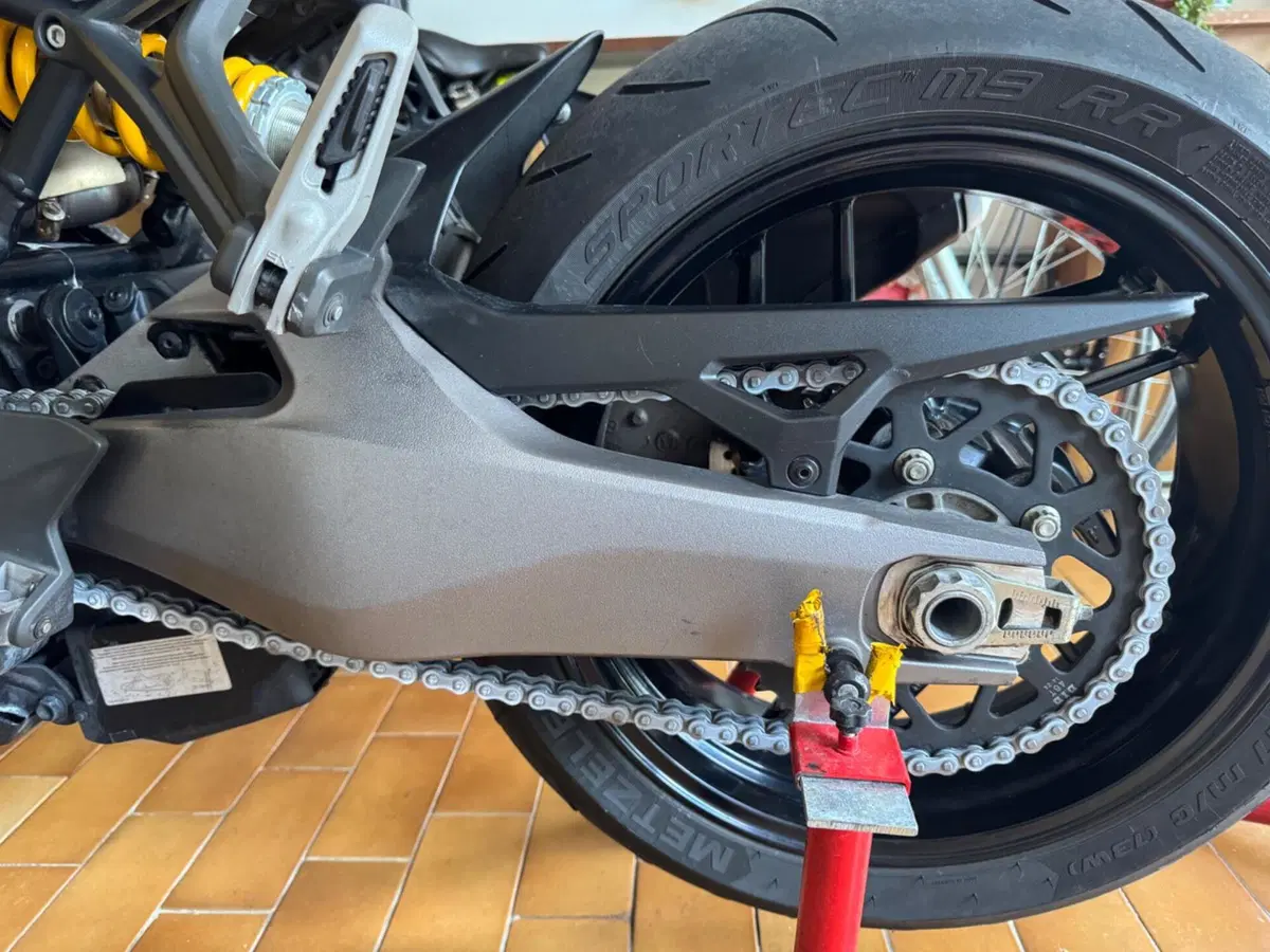Ducati Monster 821 (2018 - 20) (5)