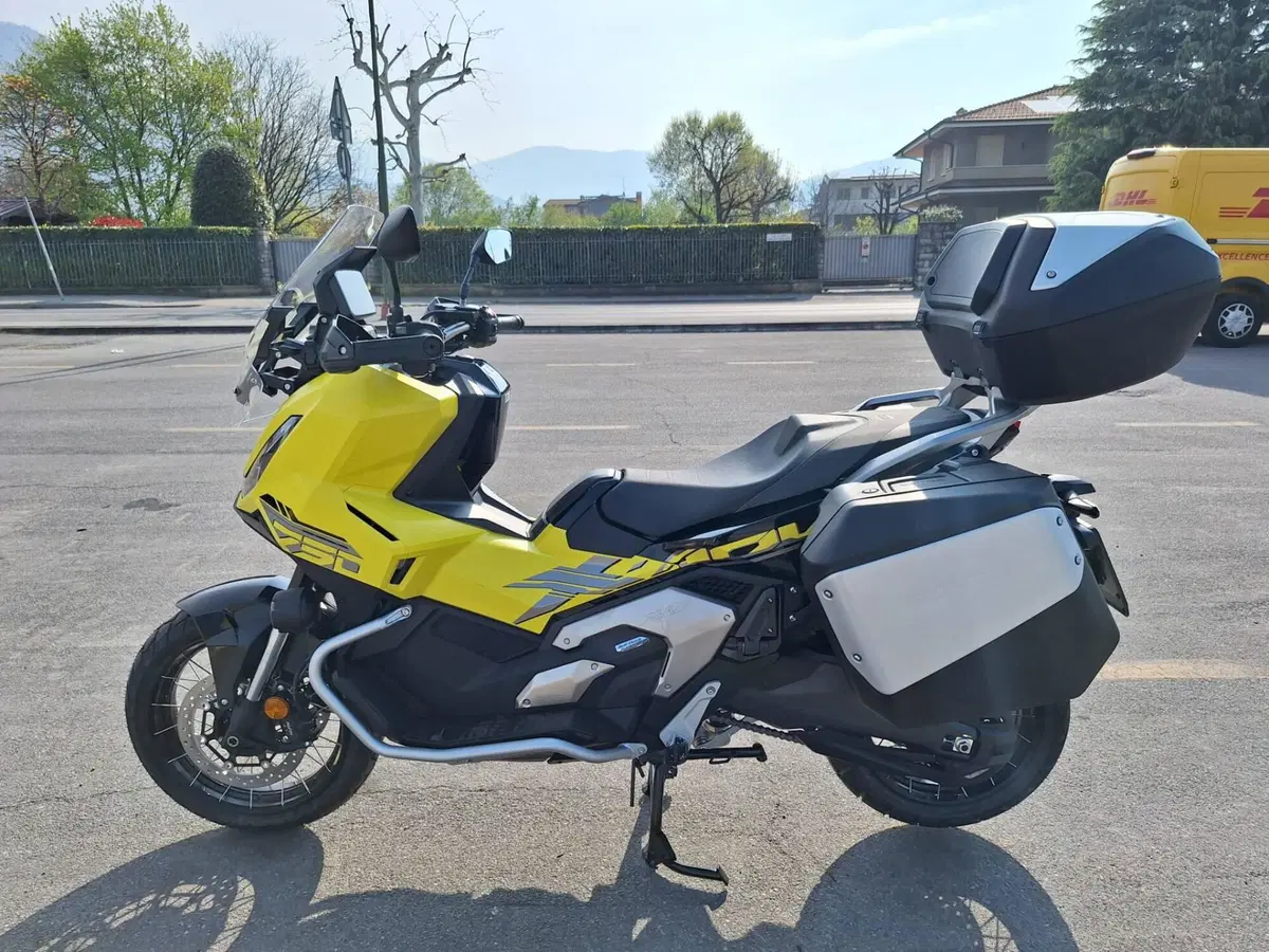Honda X-ADV 750 Travel (2025 - 26) (2)