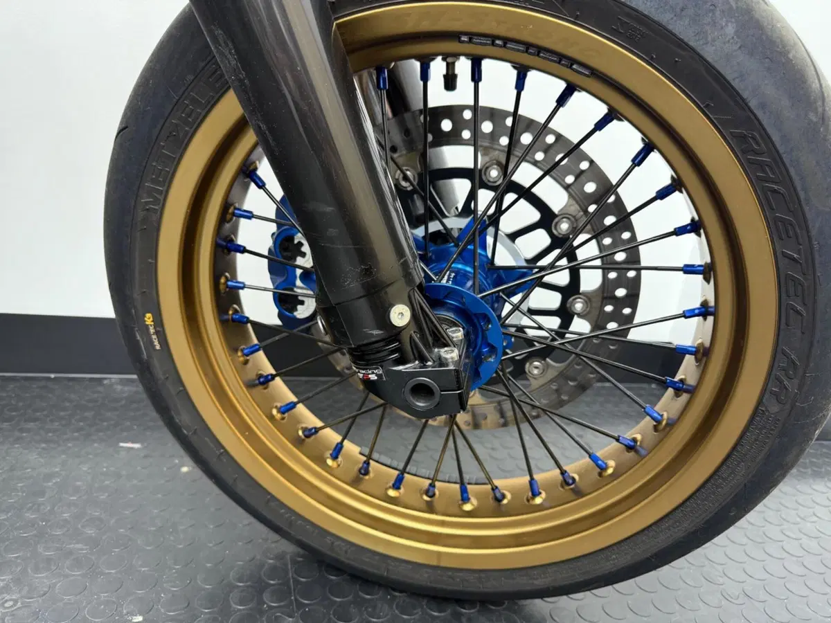 Yamaha YZ 450 F (2020) (10)