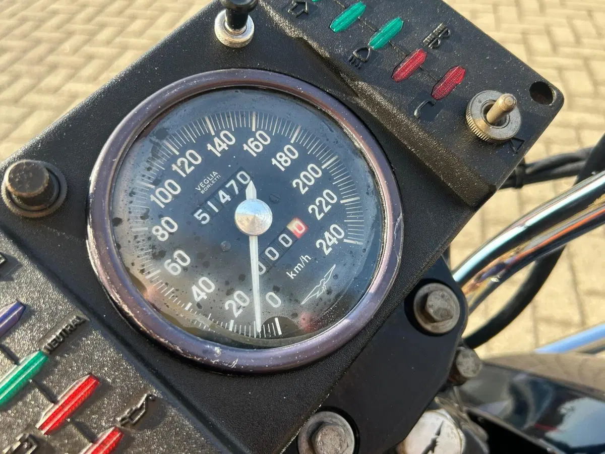 Moto Guzzi T3 850  (19)