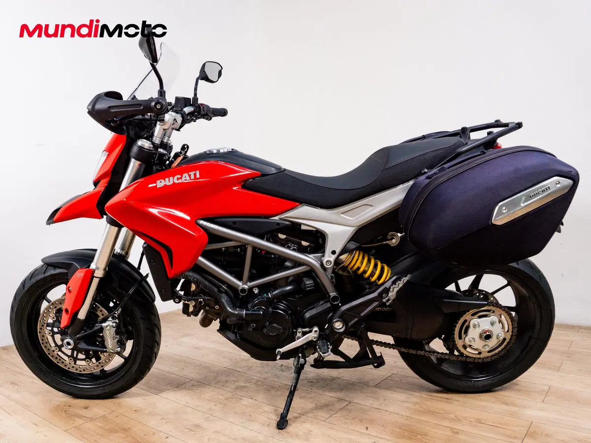 Ducati Hyperstrada 821 (2013 - 15) (6)
