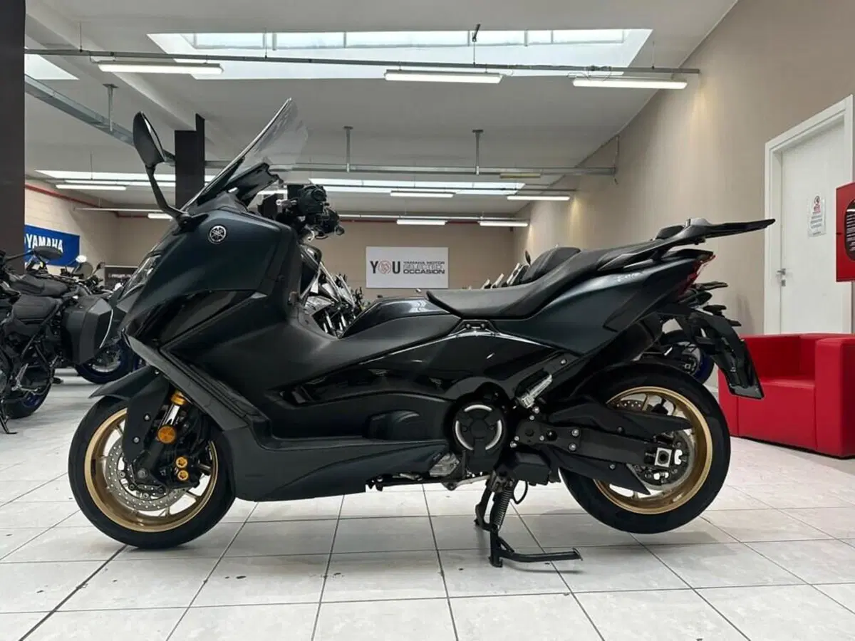 Yamaha T-Max 560 Tech Max (2022 - 24) (3)