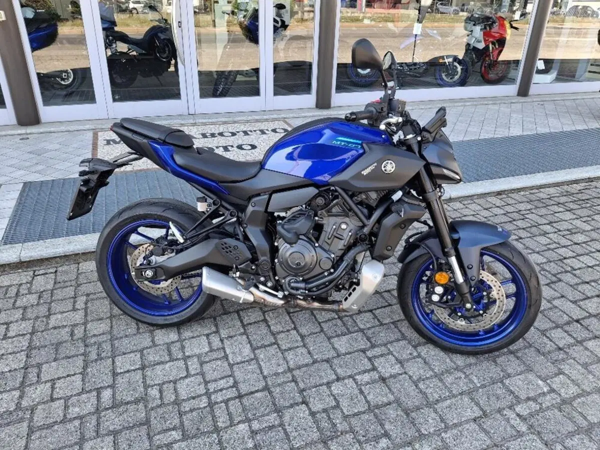 Yamaha MT-07 Y-AMT (2025 - 26)