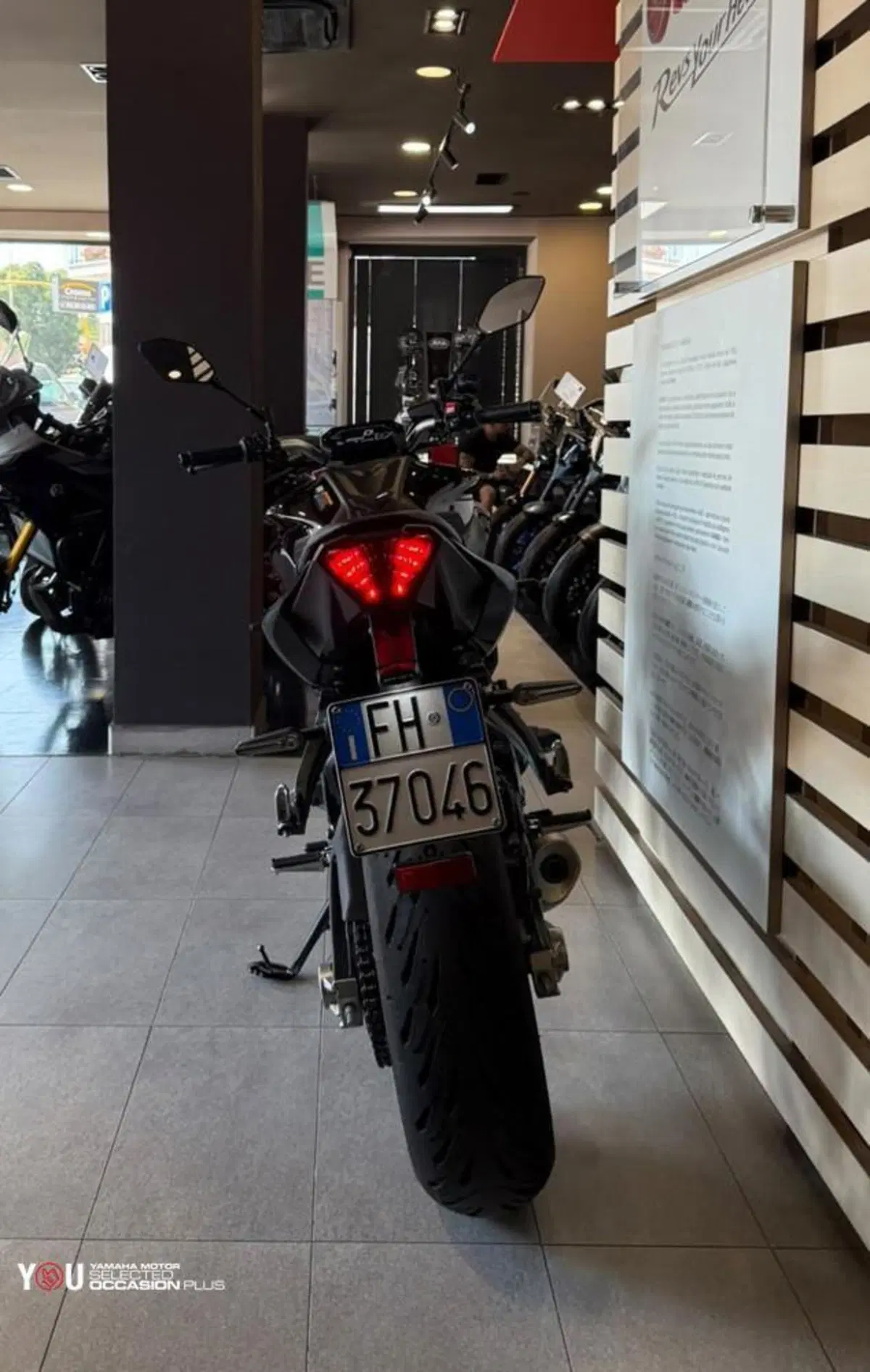 Yamaha MT-07 Pure (2023 - 25) (7)
