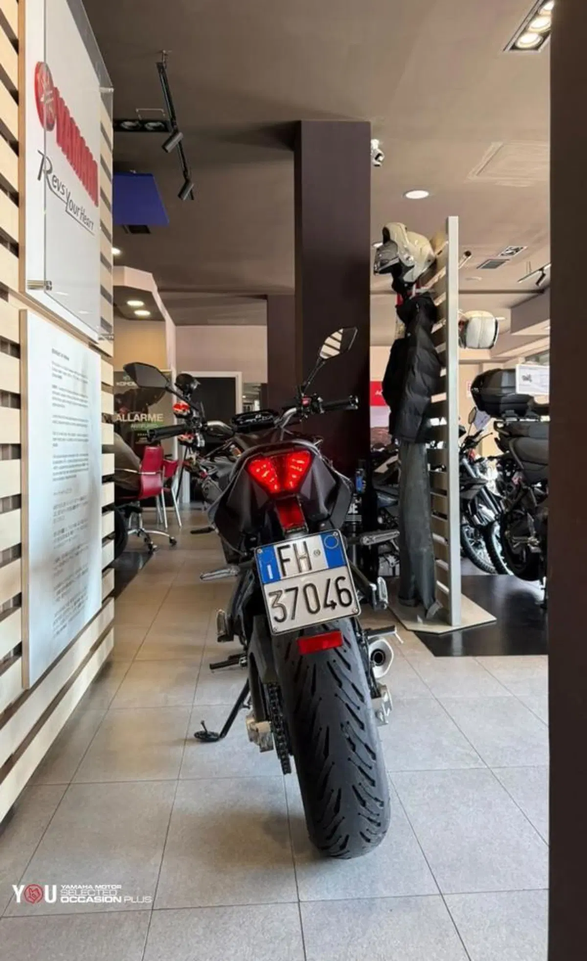 Yamaha MT-07 Pure (2023 - 25) (8)
