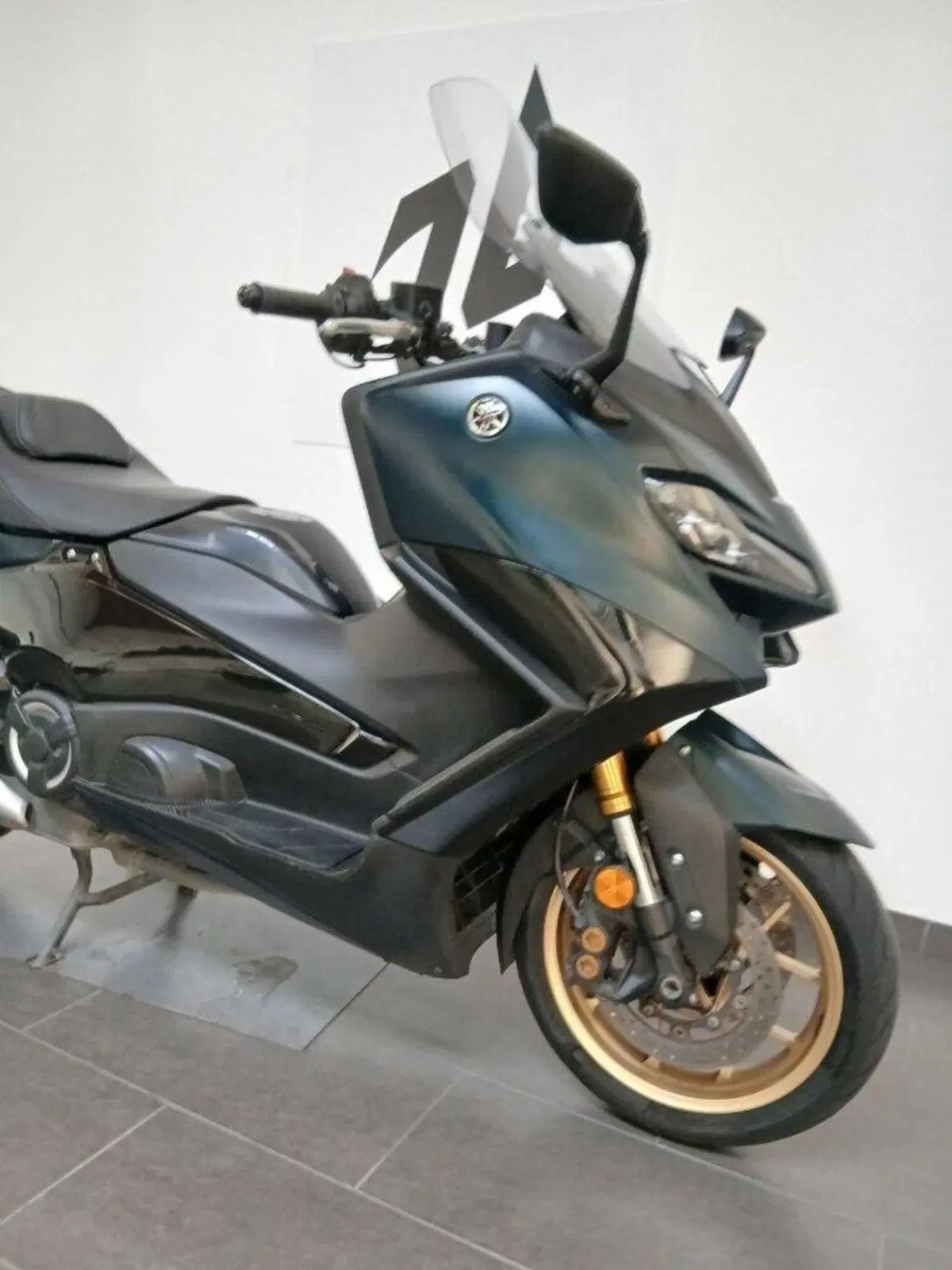 Yamaha T-Max 560 Tech Max (2022 - 24) (4)