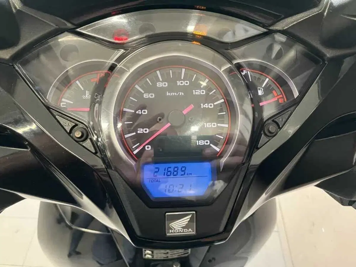 Honda SH 300 i ABS (2016 - 20) (2)