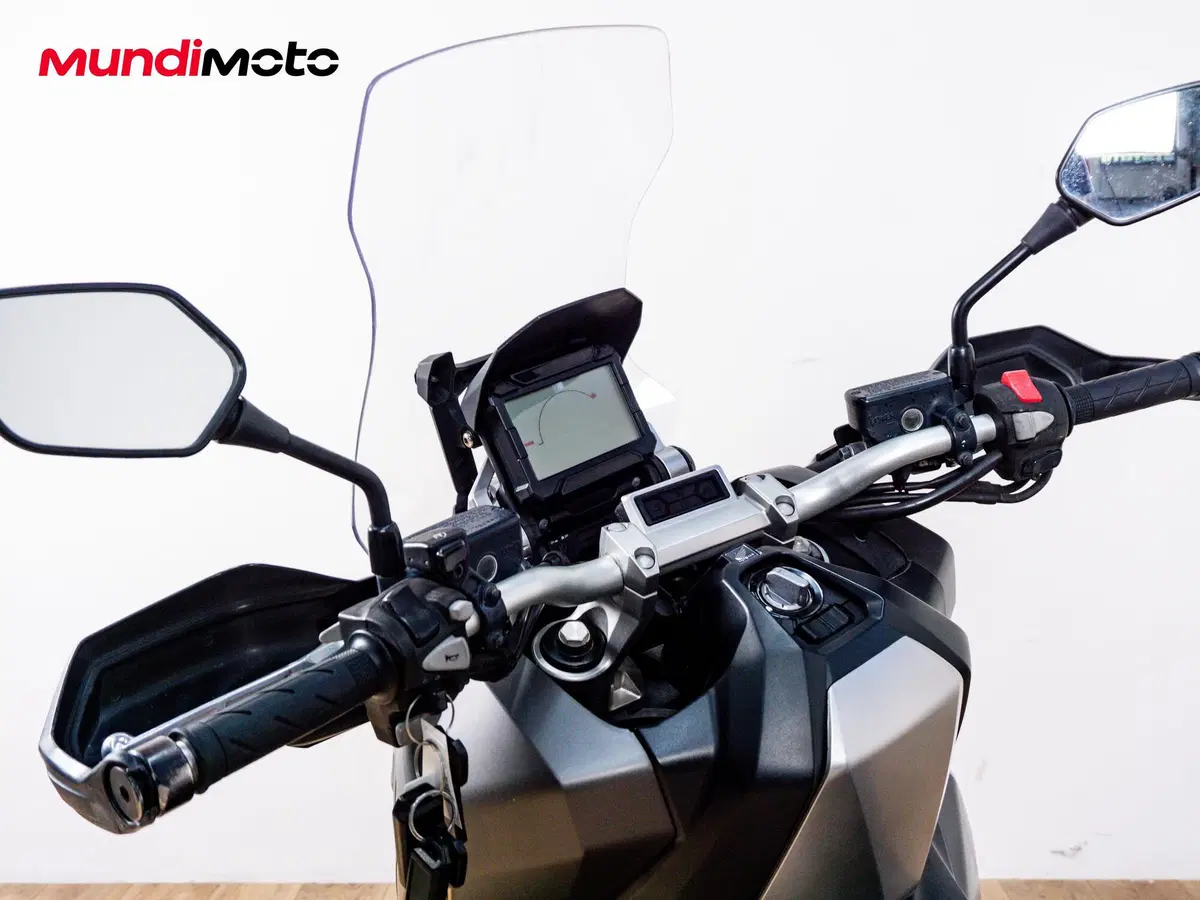 Honda X-ADV 750 (2017) (11)