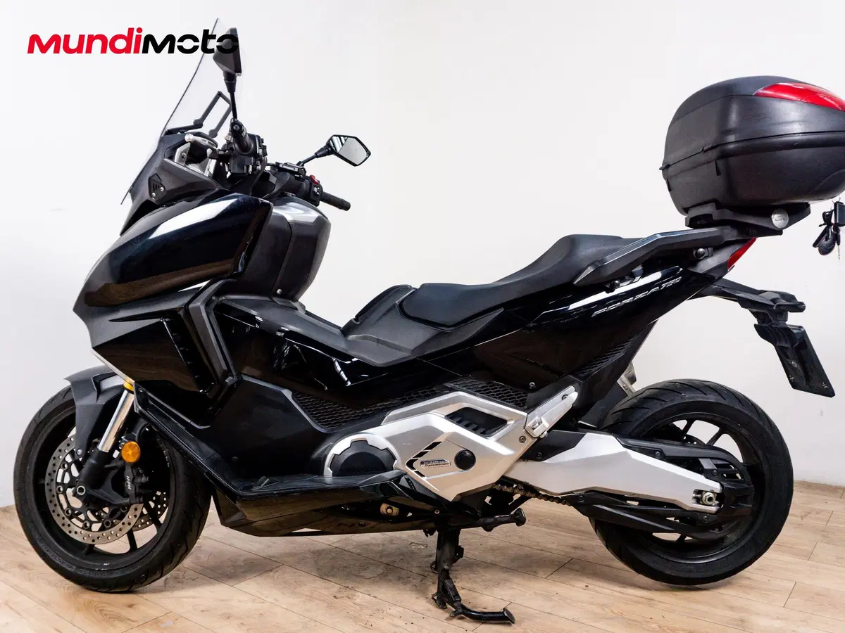 Honda Forza 750 (2025 - 26) (6)