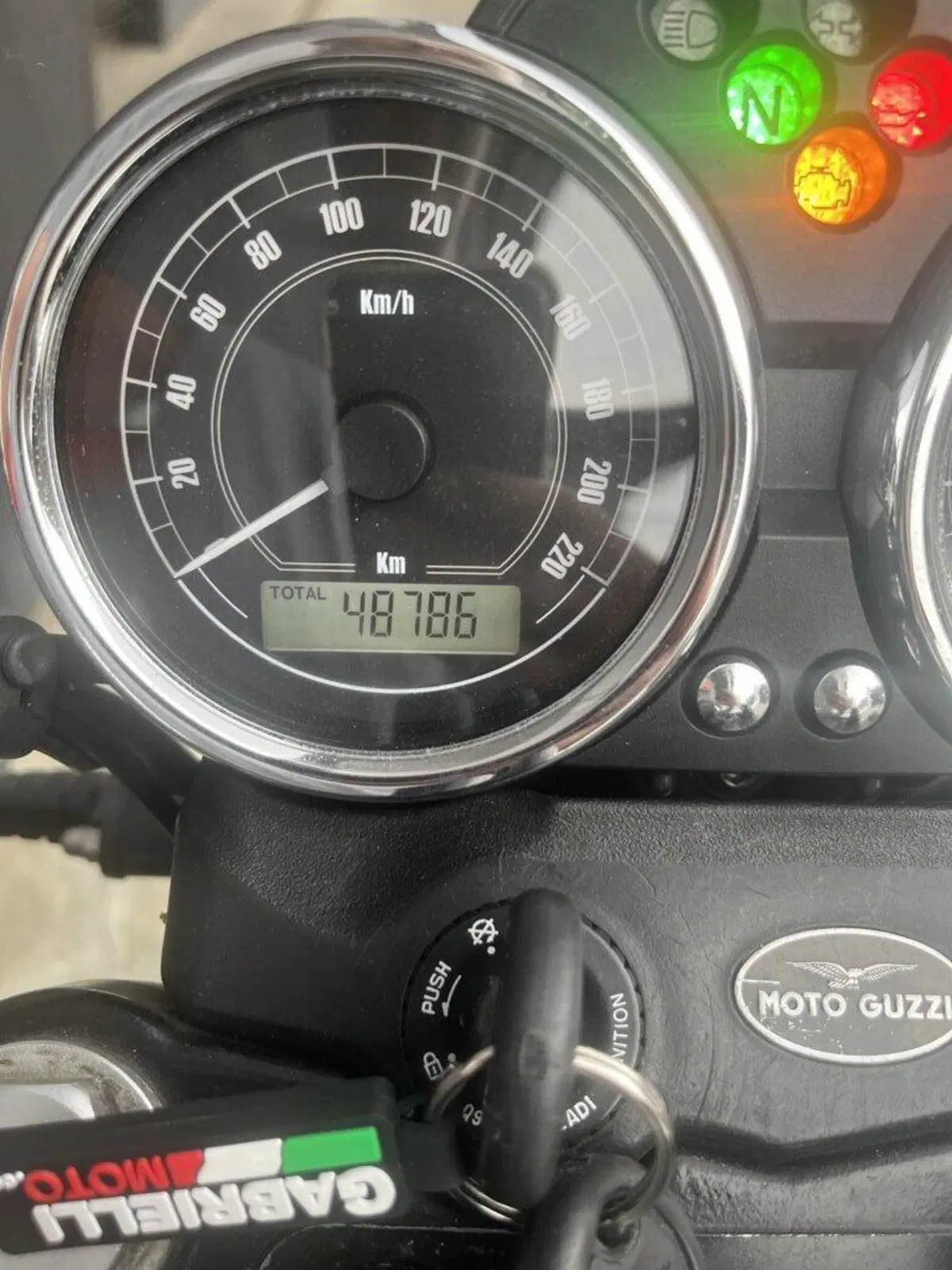 Moto Guzzi Nevada 750 Aquila Nera (2009 - 16) (4)