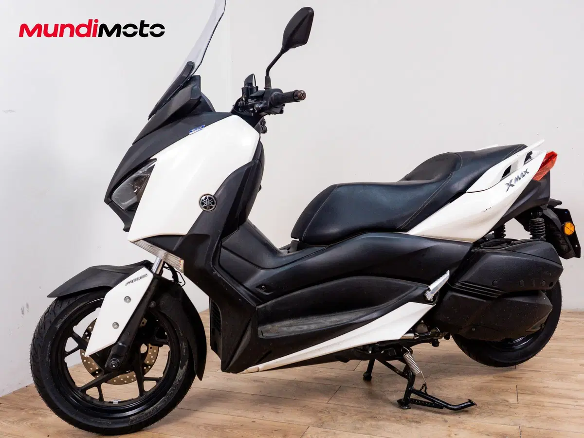 Yamaha X-Max 300 ABS (2017 - 20) (8)