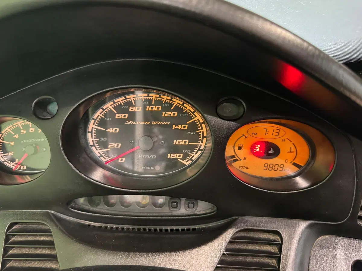 Honda Silver Wing 400 (2006 - 09) (2)