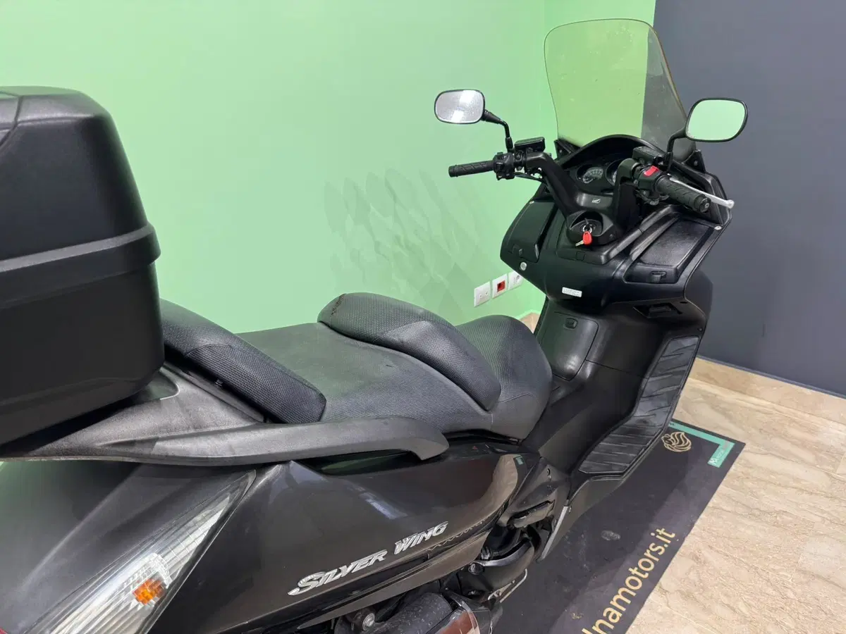 Honda Silver Wing 400 (2006 - 09) (9)
