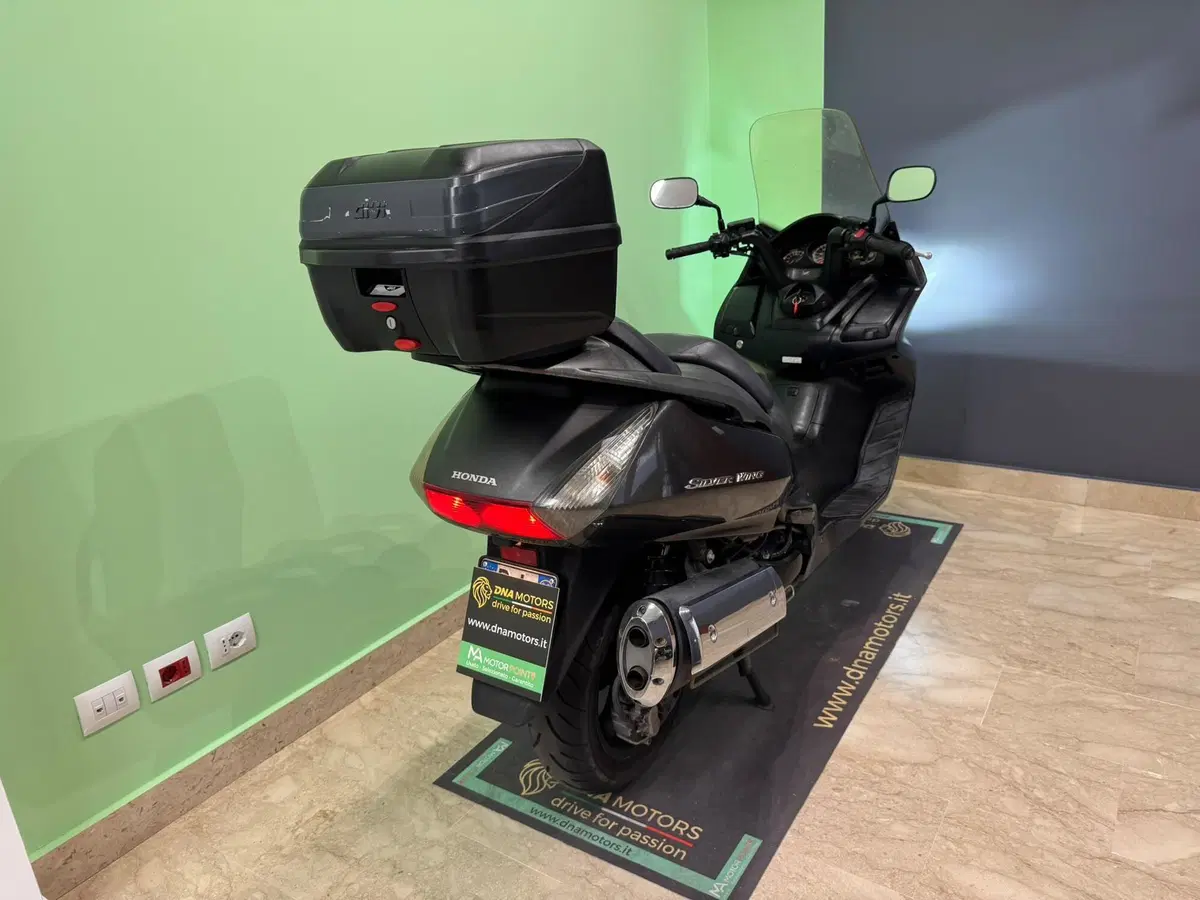 Honda Silver Wing 400 (2006 - 09) (12)