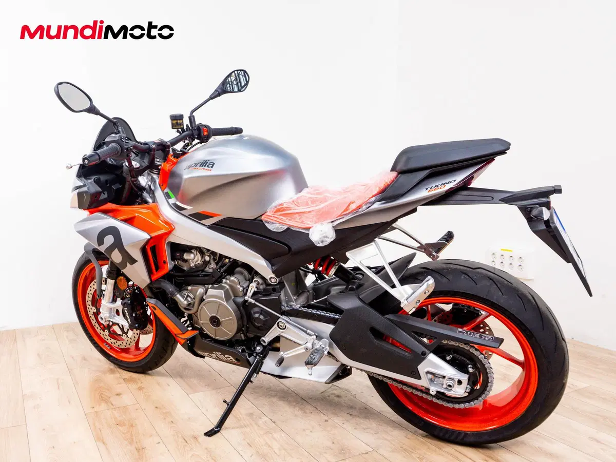 Aprilia Tuono 660 Factory (2025 - 26) (7)