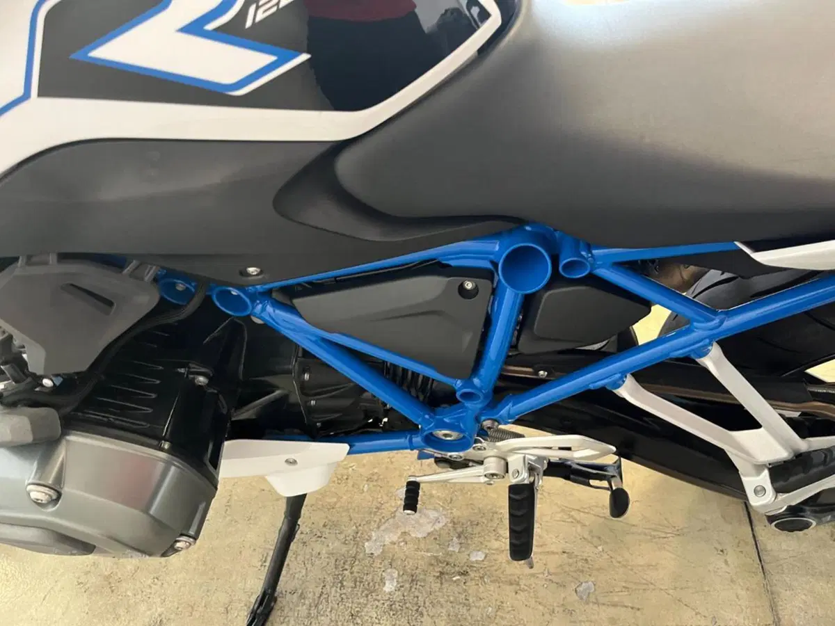 Bmw R 1200 R (2017 - 18) (9)