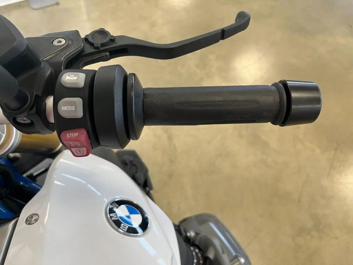 Bmw R 1200 R (2017 - 18) (11)
