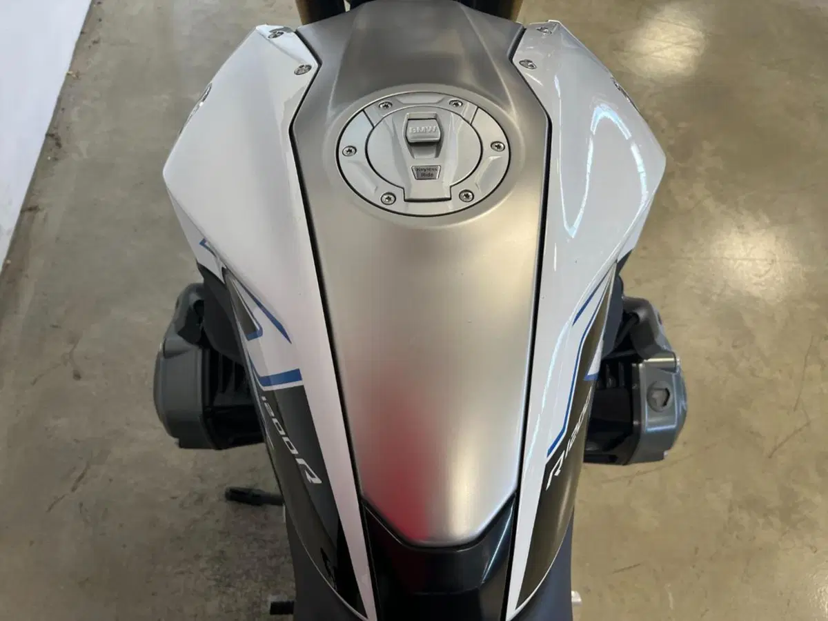 Bmw R 1200 R (2017 - 18) (10)