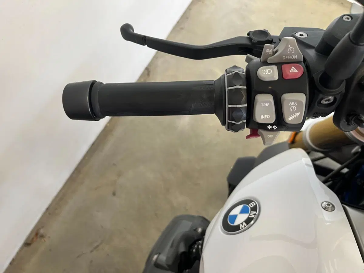 Bmw R 1200 R (2017 - 18) (12)